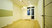 Кухня с ремонтом в светлых тонах