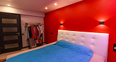Красная спальня в стиле поп-арт